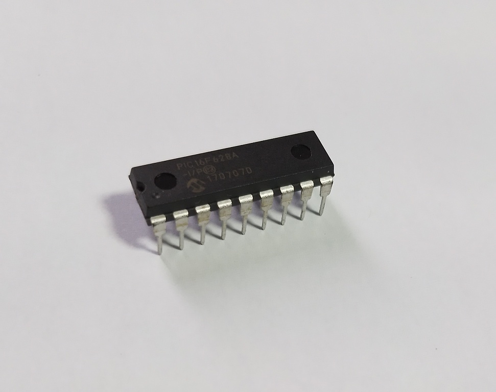 Microcontrolador PIC 16F628A - Imagem 2