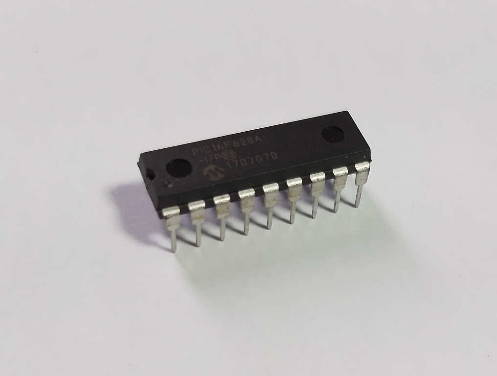 Microcontrolador PIC 16F628A - Imagem 5