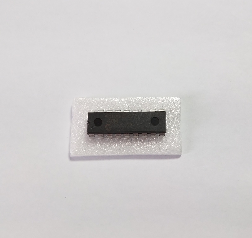 Microcontrolador PIC 16F628A - Imagem 4